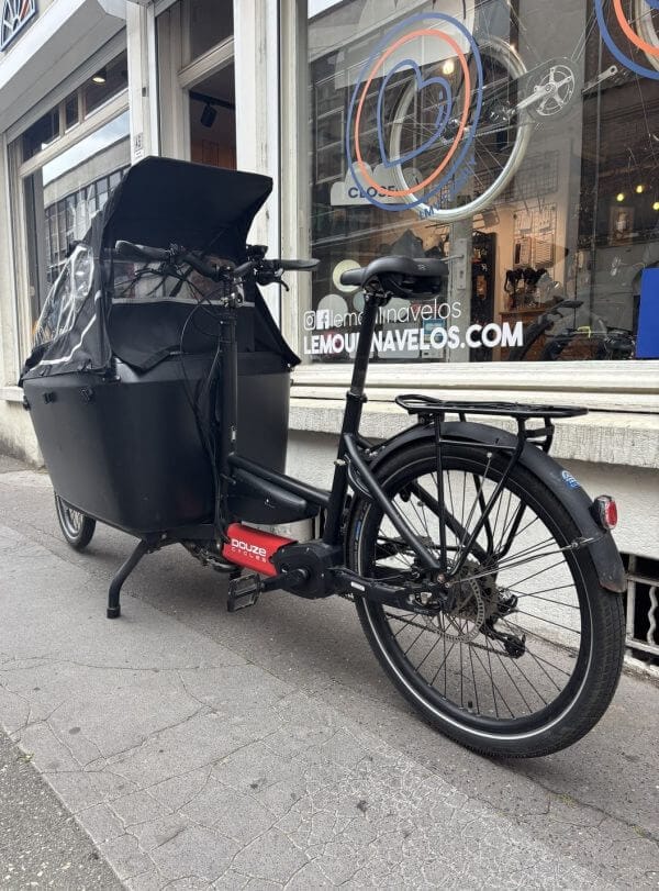 Vélo Cargo Douze Cycles G4e avec canopie