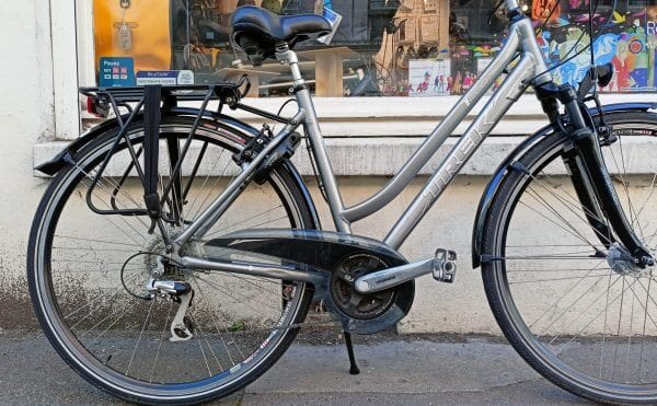Vélo hollandais Trek T200