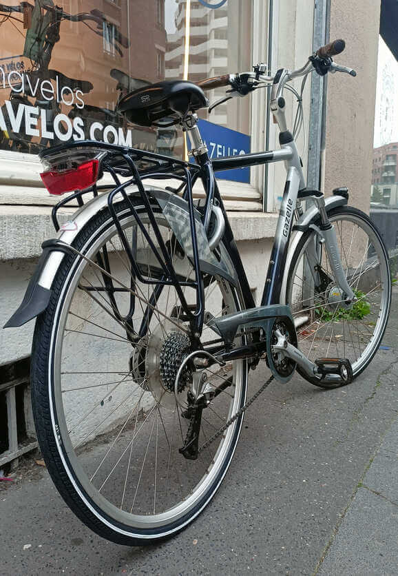 Vélo hollandais Gazelle orange T24